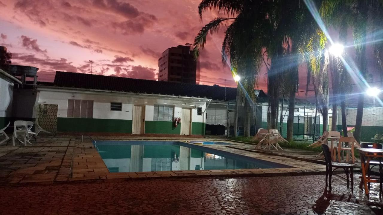 Hostel E Pousada Pg - Vila Tupi プライア・グランデ エクステリア 写真